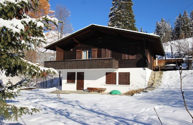 Nice apartment for 10 people with WIFI, TV and balcony