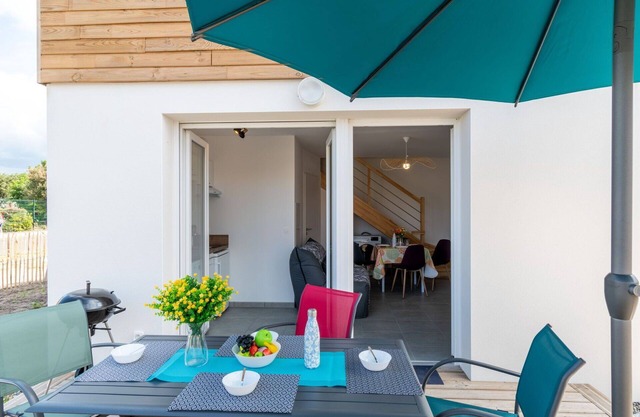 Nice apartment for 4 guests with WIFI, pool, A/C, TV, terrace and pets allowed