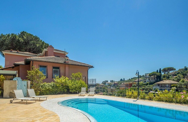 Nice apartment for 4 guests with A/C, pool, TV and patio