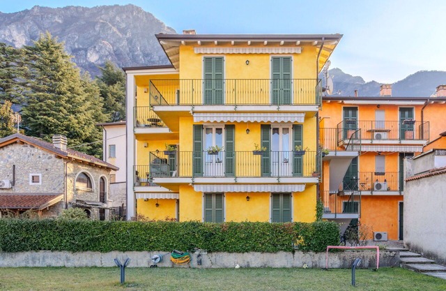 Nice apartment for 4 guests with WIFI, A/C, TV, balcony and parking