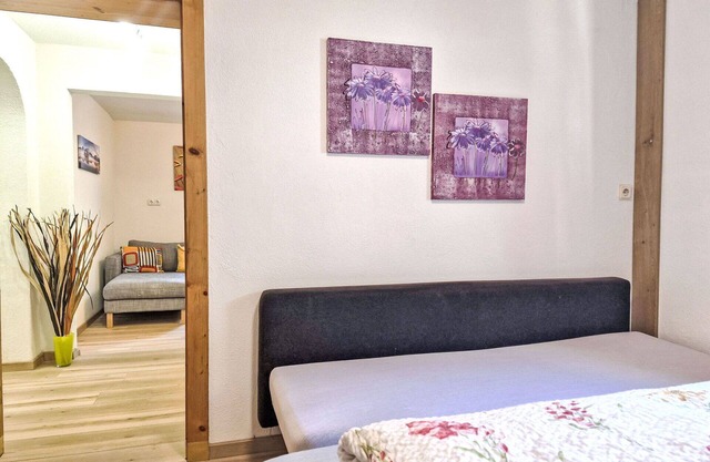Nice apartment for 4 people with WIFI, TV, patio and pets allowed