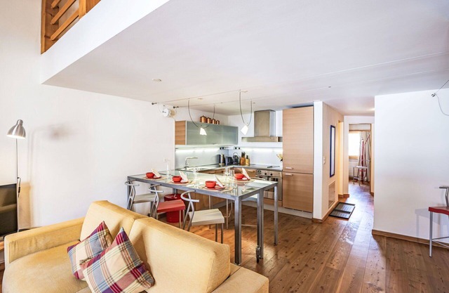 Nice apartment for 4 people with WIFI, TV, balcony, pets allowed and panoramic view