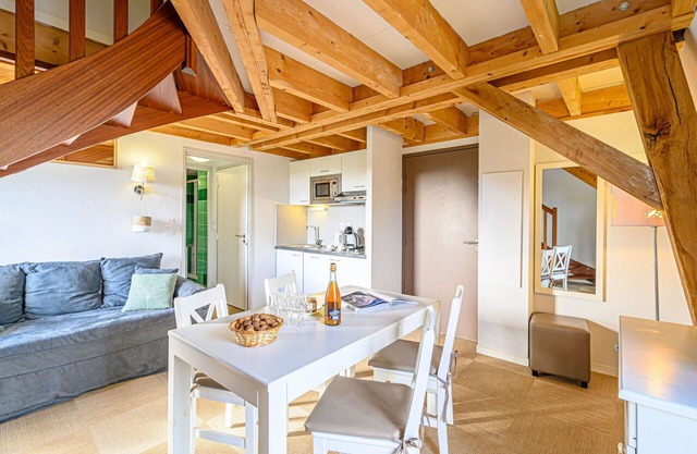Nice apartment for 6 guests with WIFI, pool, TV, panoramic view and parking