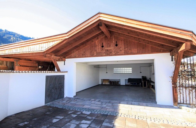 Nice apartment for 7 guests with WIFI, TV, balcony, pets allowed, panoramic view and parking