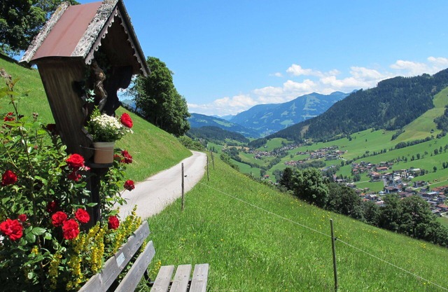 Nice apartment for 7 people with WIFI, TV, balcony and parking