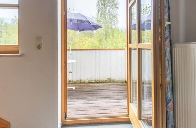Nice apartment for 2 guests with WIFI, TV, balcony and parking