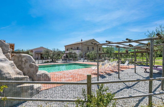 Nice apartment for 4 people with WIFI, A/C, pool, patio, pets allowed, panoramic view and parking
