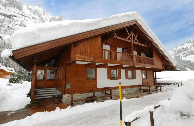 Nice apartment in villa for 5 guests with WIFI, TV and terrace