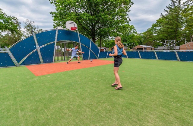 Nice apartment in villa for 4 people with WIFI, pool, TV and terrace