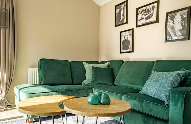 Nice apartment in villa for 6 people with WIFI, TV, terrace and parking