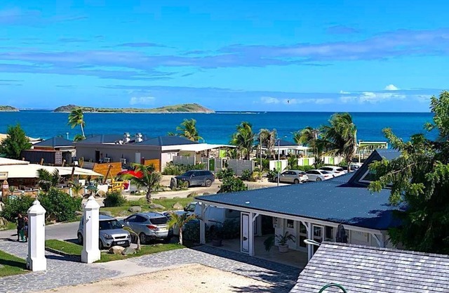 Nice condo in Orient bay