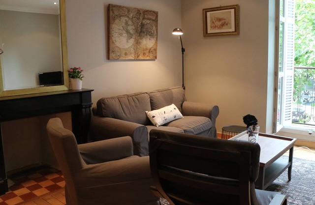 Nice cozy 74m2 apartment, 4 people, Dijon center.