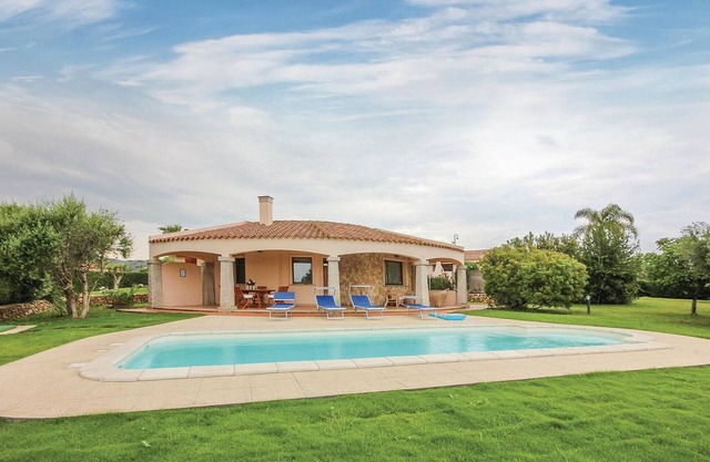 Nice home in Costa Rei -CA-