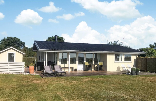 Nice home in Rudkøbing with WiFi