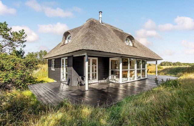 Nice home in Skagen with kitchen