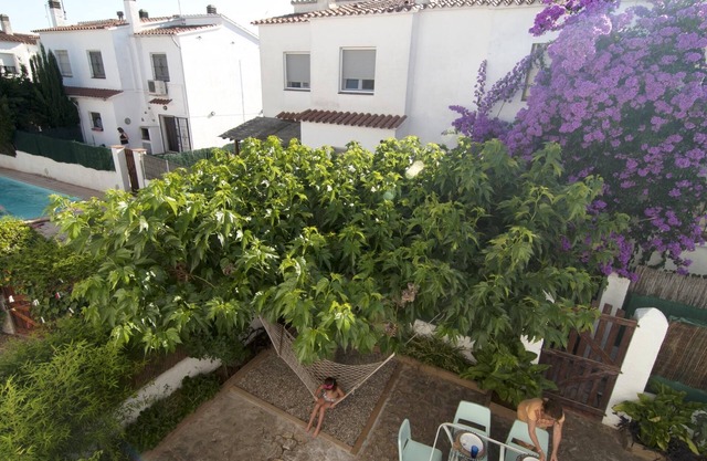 Nice house with barbecue and communal pool