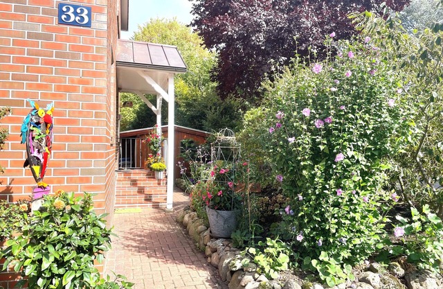 Nice living in a quiet and central location - 2 bedrooms/WM/TR/1 car parking space