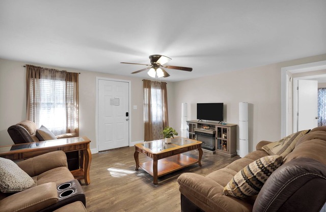 Nifty & Thrifty Nook, 3 Beds, Central, Save Money, Fast Wifi