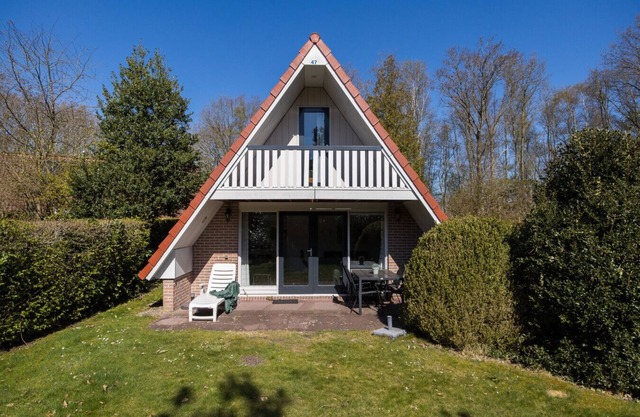 Nightingale I Holiday Home with Lovely Garden