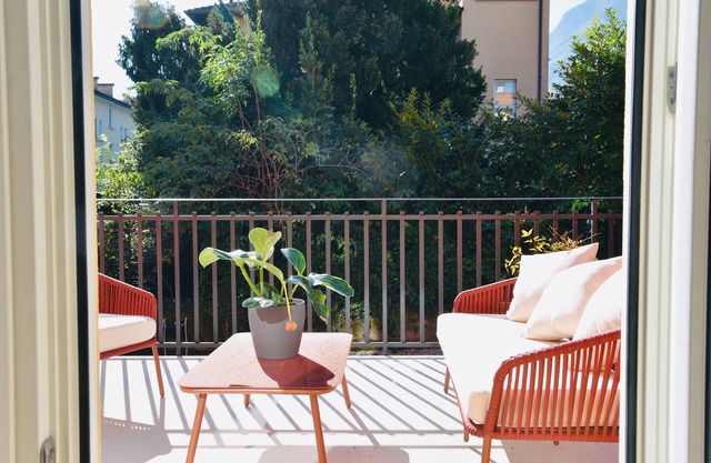 Nine Rooms Apartment