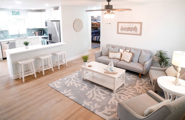 nNewly Renovated & Spacious 3BR Family-Friendly Home by Downtown & Beach