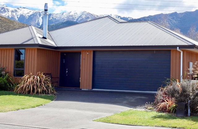 Noble No 6 - Hanmer Springs Holiday Home