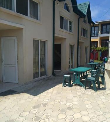 Nona's Cottages
