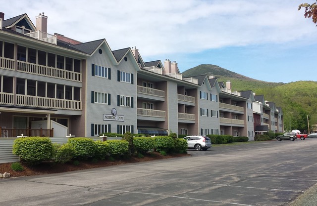 Nordic Inn, Save 20% on Gorgeous 2BR, 2BA Condo!