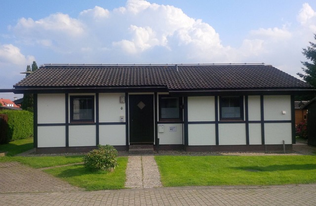Nordseeferienhaus MÖWE Burhave - right on the dike! Pets welcome!