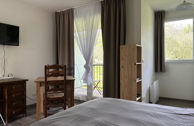 Normandy apartment with pool and garden