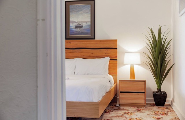 North Beach Cottage by Swan BnB Management