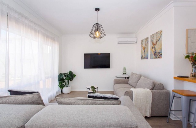 North Beach Nest – Walking Distance to North Beach