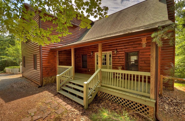 North Georgia Cabin, Sleeps 8, Pet Friendly