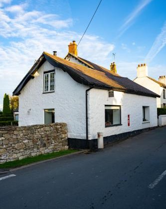 North Wales Cottage Views, Walks, Dogs Welcome