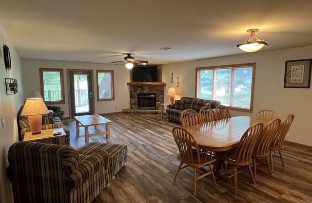 Northern Bay - 4 bed on Castle Rock Lake, Kayaks and Paddle Boards Included