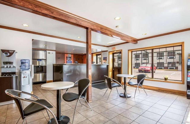 Northway Inn Queensbury - Lake George