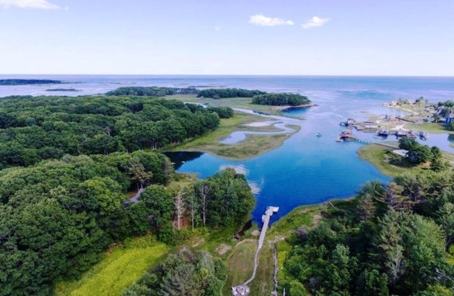 NOTHING LIKE IT! STUNNING, PRIVATE ESCAPTE W/OCEAN FRONT VIEWS, PRIVATE DOCK.