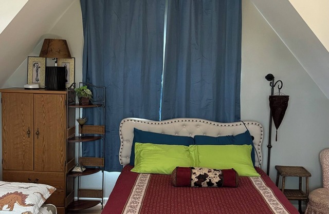 nThe Birch…Beautiful…Private…Cottage…loft…great for two…can sleep 5. Surprises