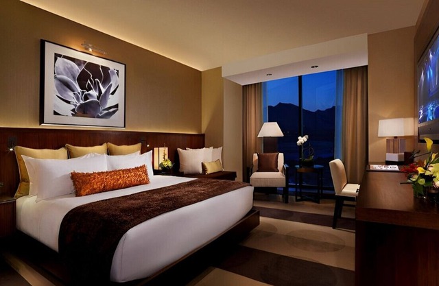 Oasis of Tranquility W/ Excellent Room Service!