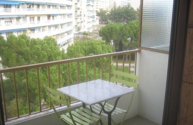 Observatory Studio furnished with balconies overlooking quiet garden