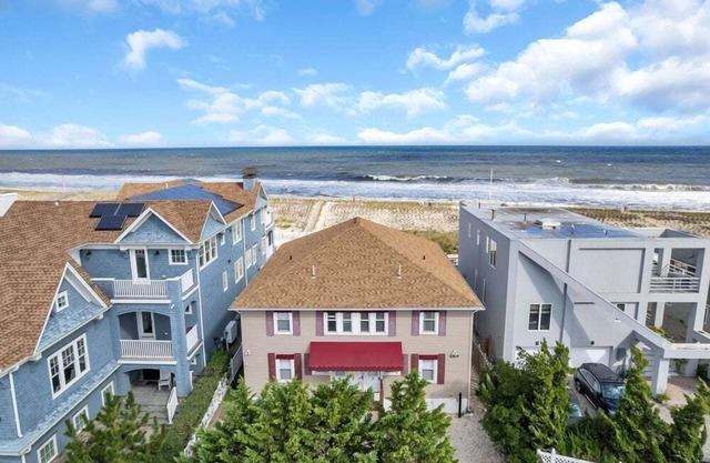 OCE13091 | Lower level 2BR unit ON THE SAND beach front! Pets OK! -Shore Points Vacations