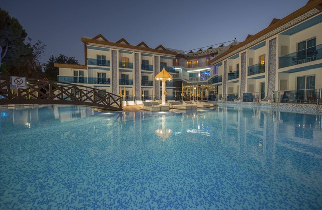 Ocean Blue High Class Hotel