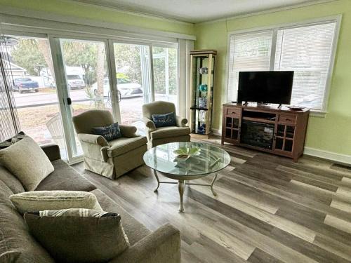 Ocean Breeze Cottage Pet Friendly