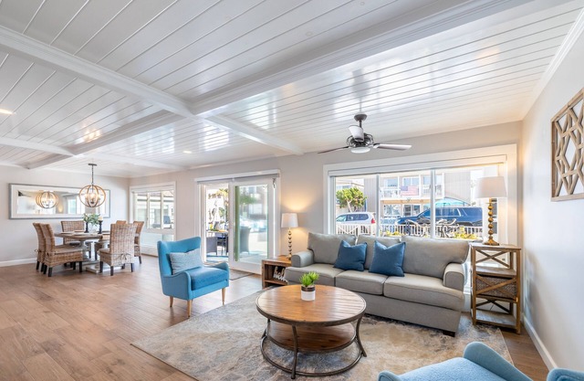 Ocean Breeze I by AvantStay | Steps to the Beach!