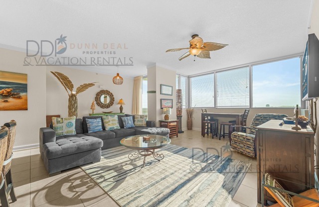 Ocean Club #403 Enjoy panoramic views of the Gulf!