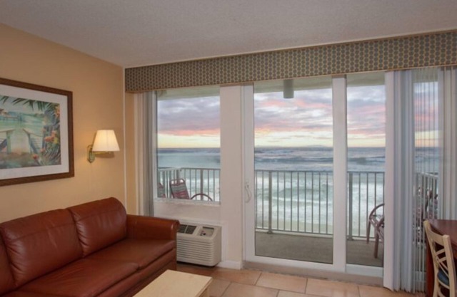 Ocean Front Harbour Beach Resort