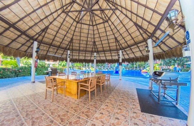 Ocean Front New Studio!Playa Royale!Fully Equipped