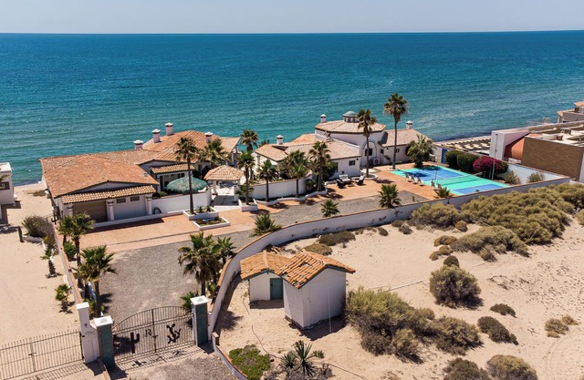 Ocean Stories in Las Conchas, Rocky Point, Mexico