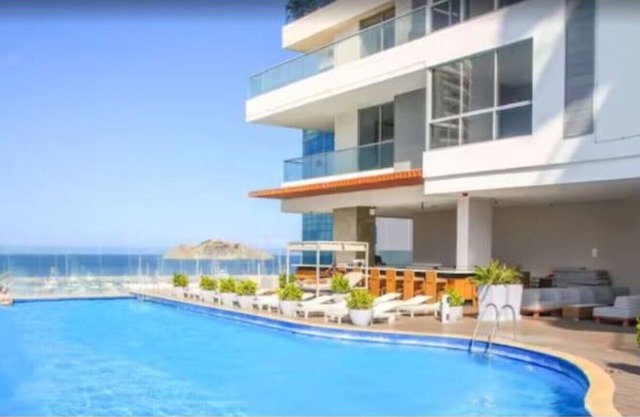 Ocean view apartment with Marriot hotel services