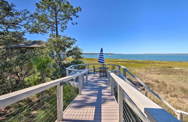 Ocean-View Treetop Escape w/Fire Pit!